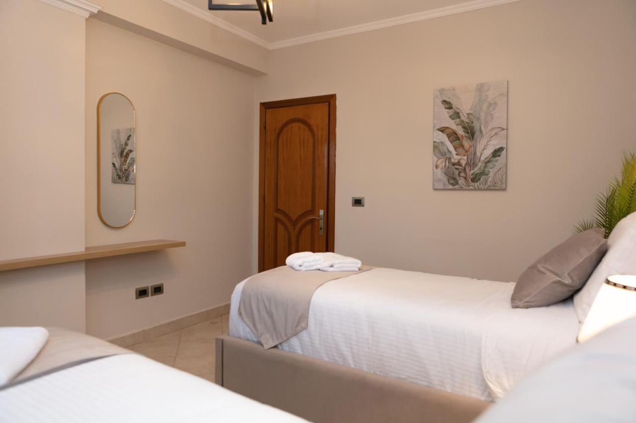 Spacious City Paradise - 3Br Apt In The Heart Of تيرانا المظهر الخارجي الصورة